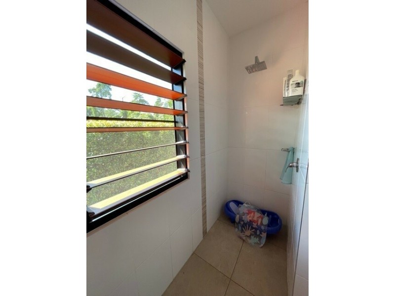 21 Sandpiper Cl, Mission Beach QLD 4852