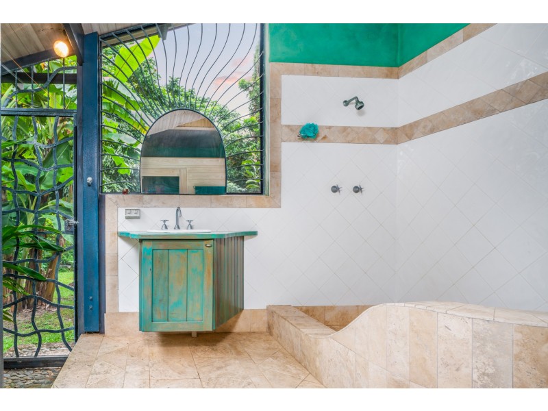 155 Garners Beach Rd, Garners Beach QLD 4852