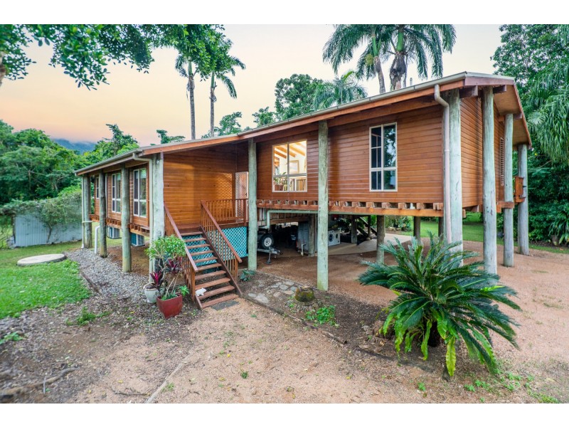 47 Moorain Rd, Mission Beach QLD 4852