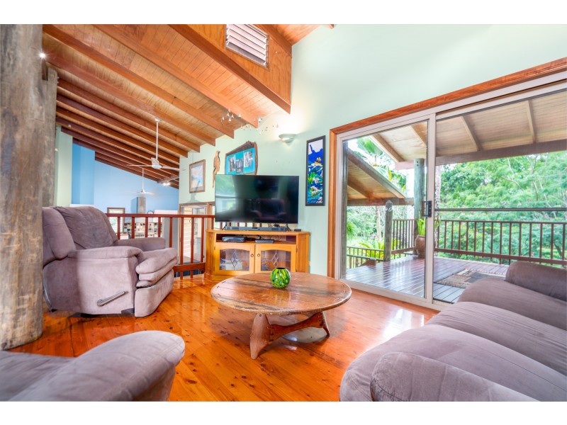47 Moorain Rd, Mission Beach QLD 4852