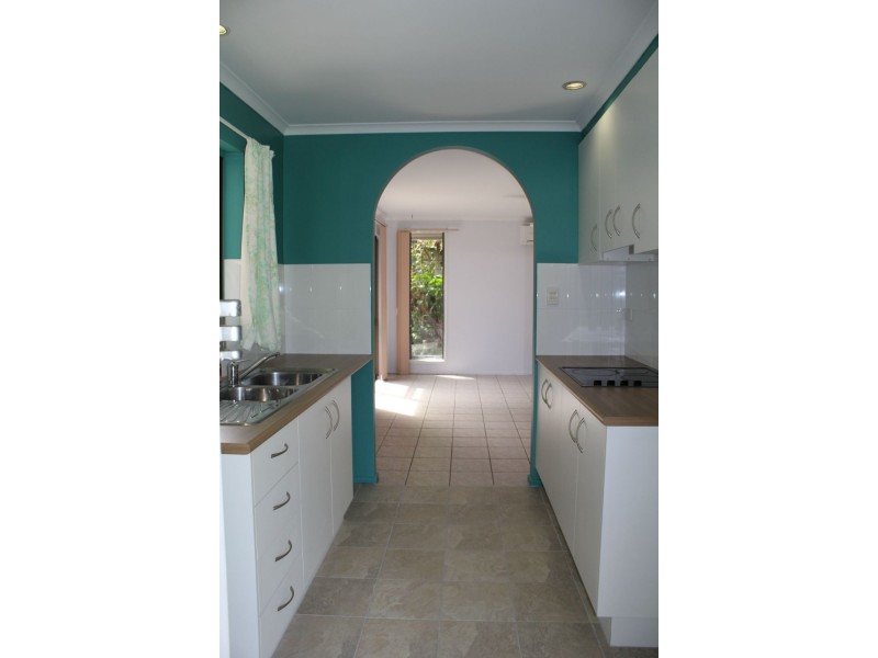 2/16 Buccaneer Street, South Mission Beach QLD 4852