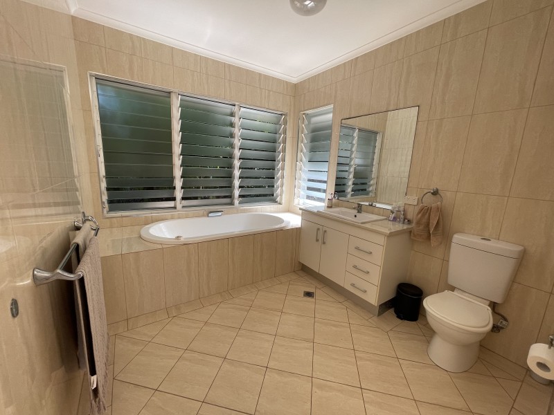 15 Spurwood Close, Wongaling Beach QLD 4852