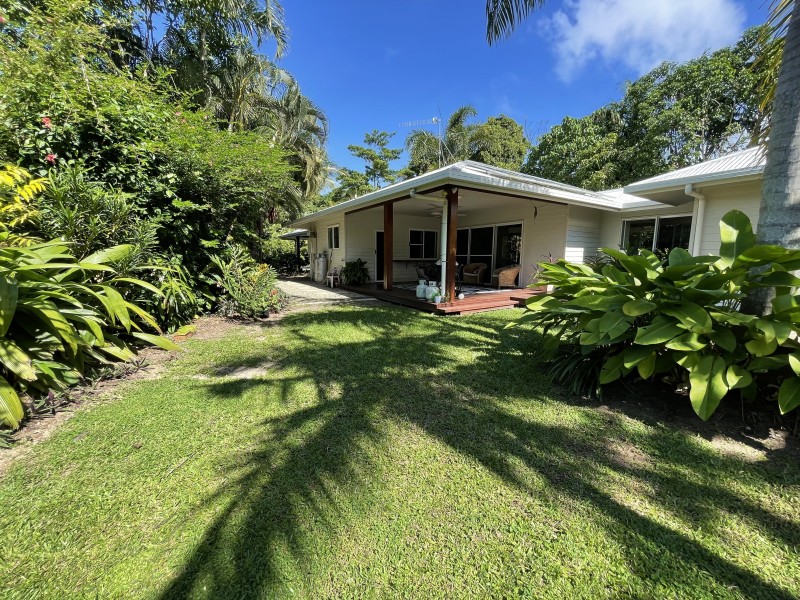 15 Spurwood Close, Wongaling Beach QLD 4852