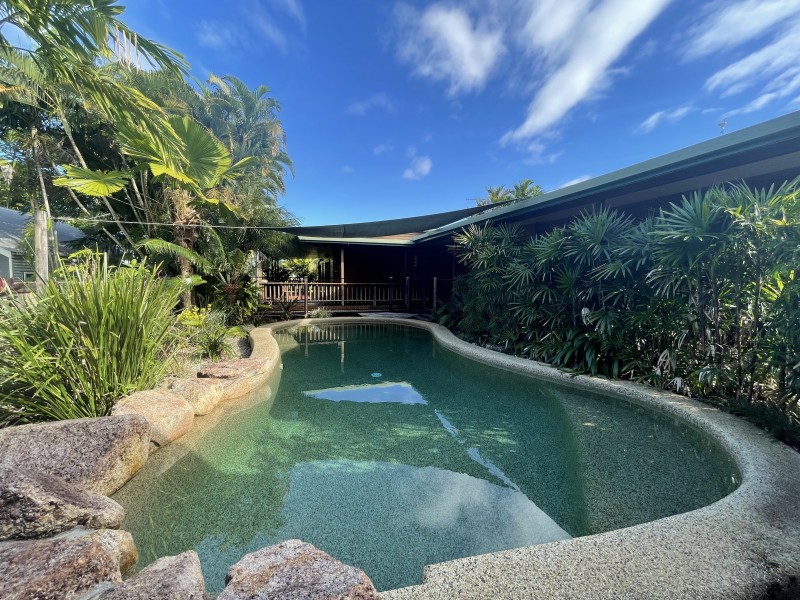 3 Giufre Cres, Wongaling Beach QLD 4852