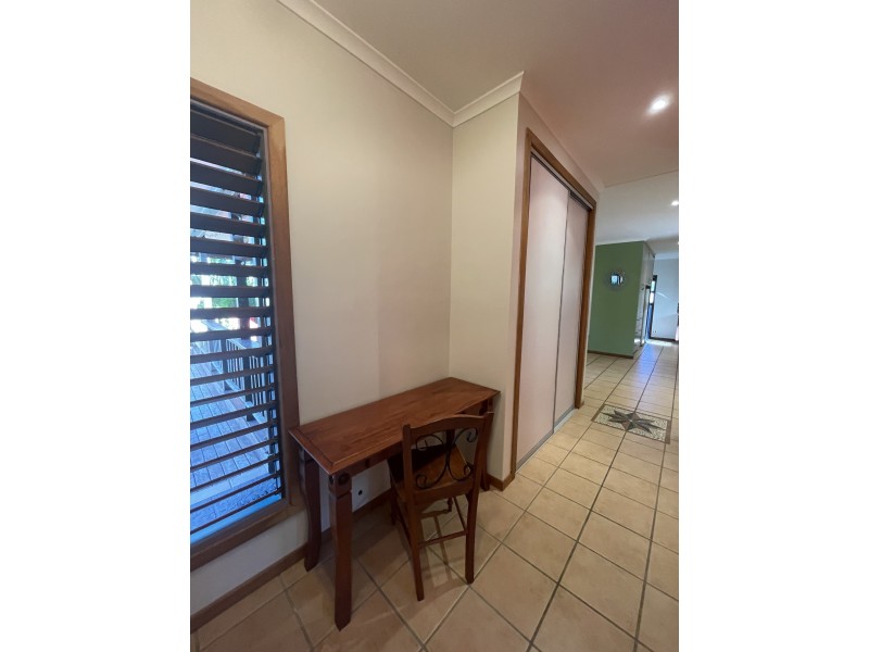 3 Giufre Cres, Wongaling Beach QLD 4852
