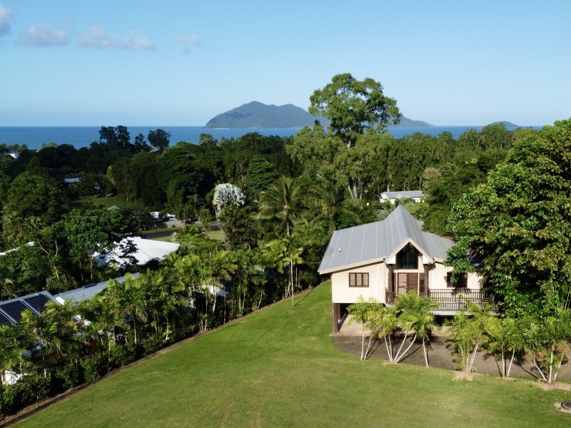 31 Dunkalli Cres, Wongaling Beach QLD 4852