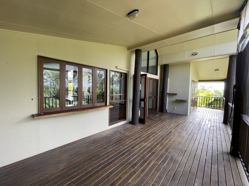 31 Dunkalli Cres, Wongaling Beach QLD 4852