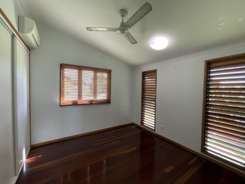 31 Dunkalli Cres, Wongaling Beach QLD 4852