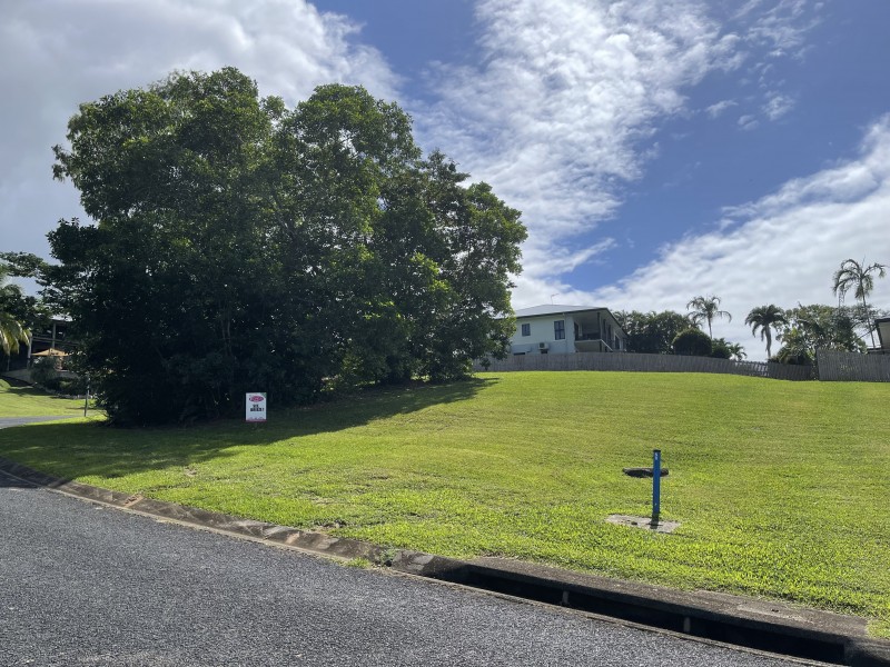 17 Dunkalli Cres, Wongaling Beach QLD 4852