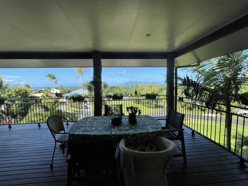 24 Dunkalli Cres, Wongaling Beach QLD 4852