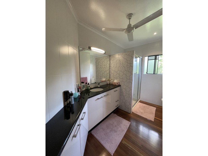 24 Dunkalli Cres, Wongaling Beach QLD 4852