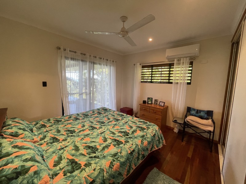 24 Dunkalli Cres, Wongaling Beach QLD 4852