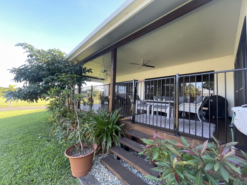 1 Purtaboi Cl, Mission Beach QLD 4852
