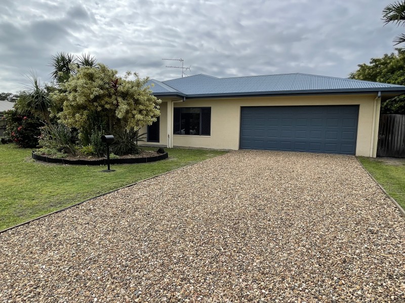 35 Midshipman St, South Mission Beach QLD 4852