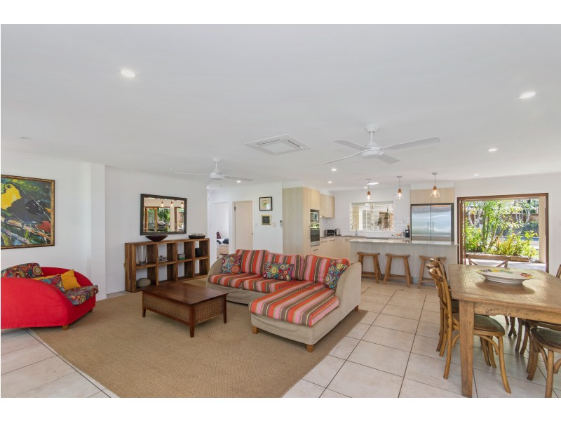 20 Donkin Lane, Mission Beach QLD 4852