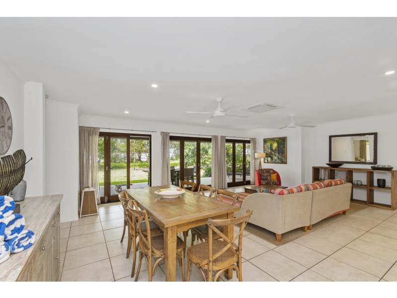20 Donkin Lane, Mission Beach QLD 4852