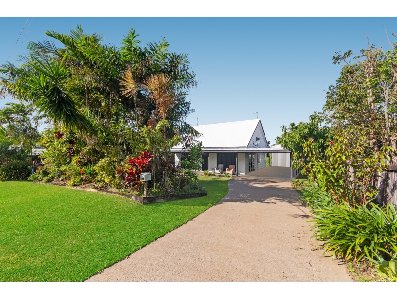 5 Giufre Crescent, Wongaling Beach QLD 4852