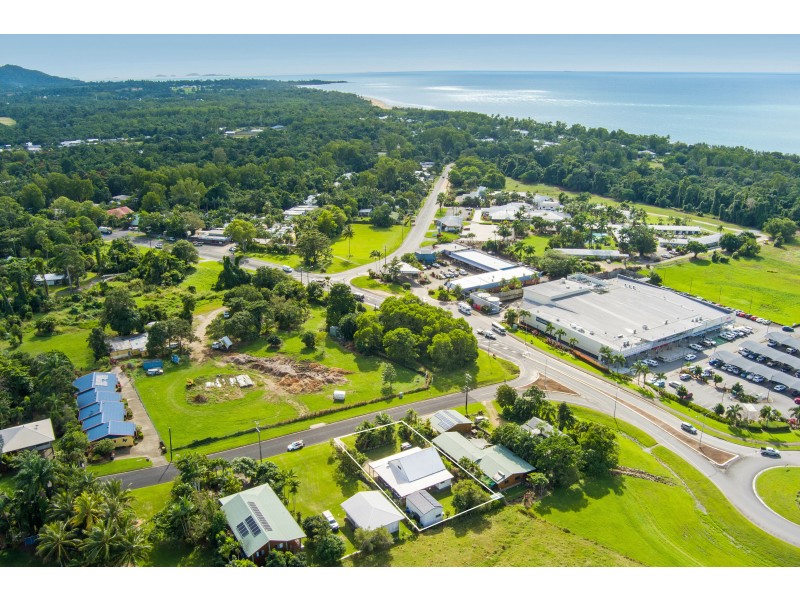 5 Giufre Crescent, Wongaling Beach QLD 4852