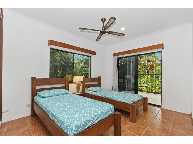 24 Bicton Cl, Bingil Bay QLD 4852