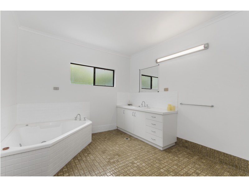 8A Reid Rd, Wongaling Beach QLD 4852