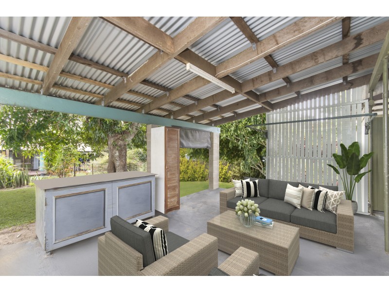 72 Kennedy Esp, South Mission Beach QLD 4852