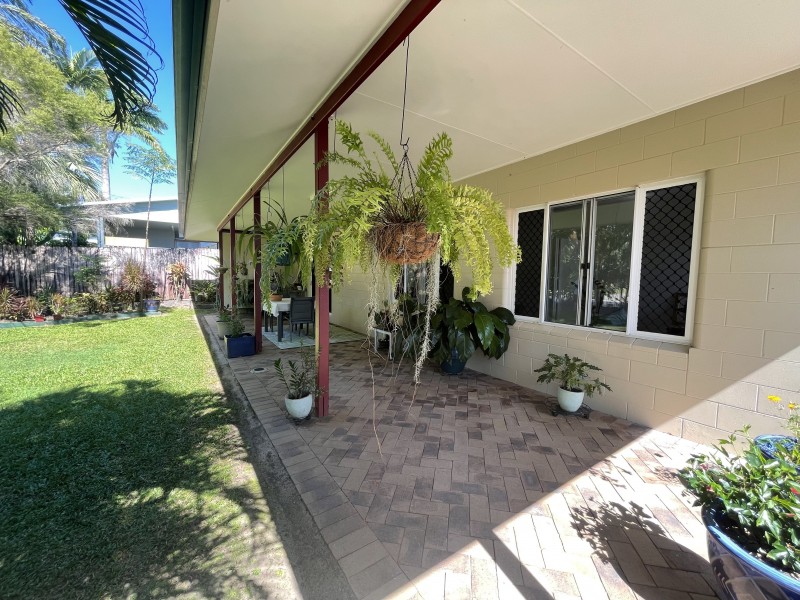 5 Buccaneer St, South Mission Beach QLD 4852