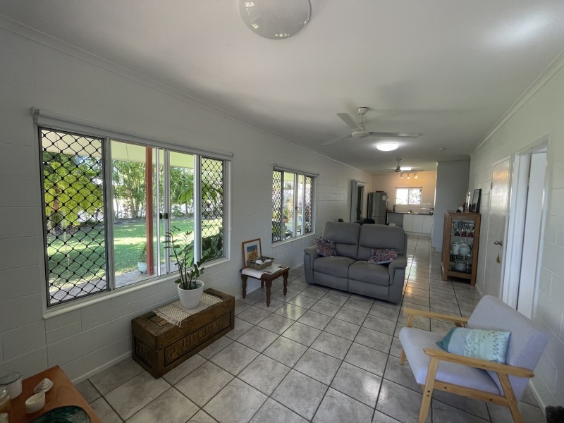 5 Buccaneer St, South Mission Beach QLD 4852