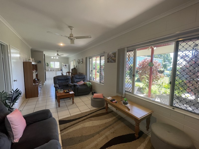 5 Buccaneer St, South Mission Beach QLD 4852