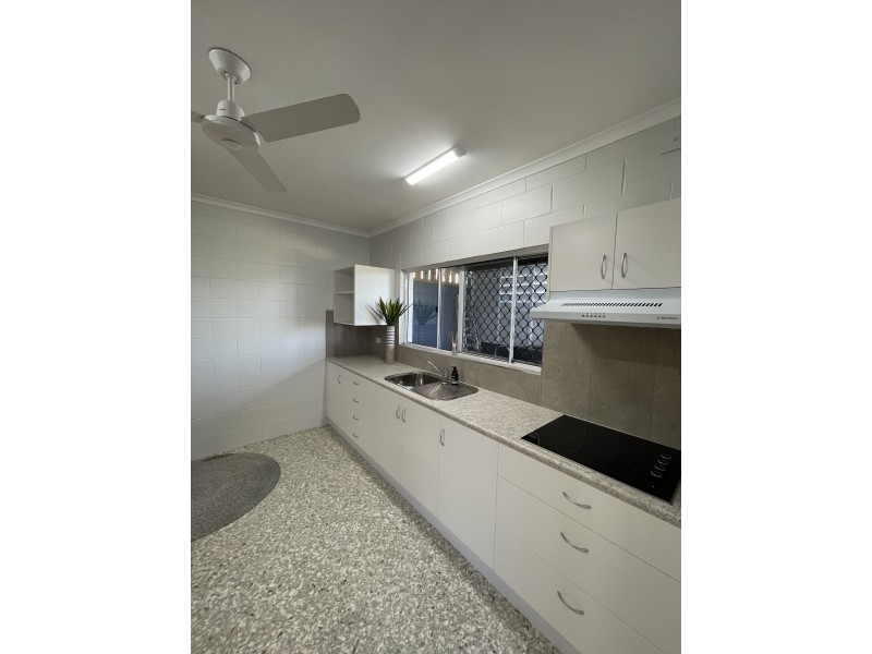 5 Bedarra Tce, South Mission Beach QLD 4852