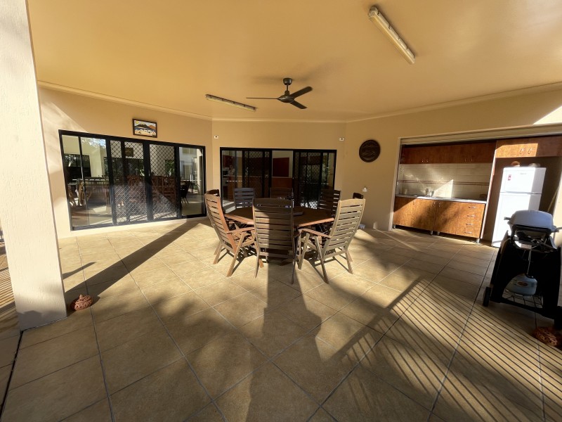 2 Wongaling Beach Rd, Wongaling Beach QLD 4852
