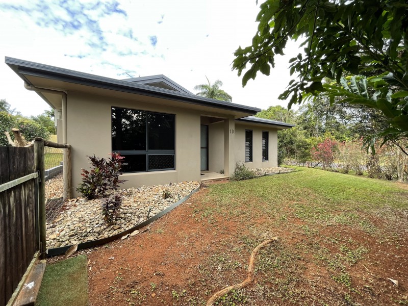 1D Royal Palm Dr, Mission Beach QLD 4852