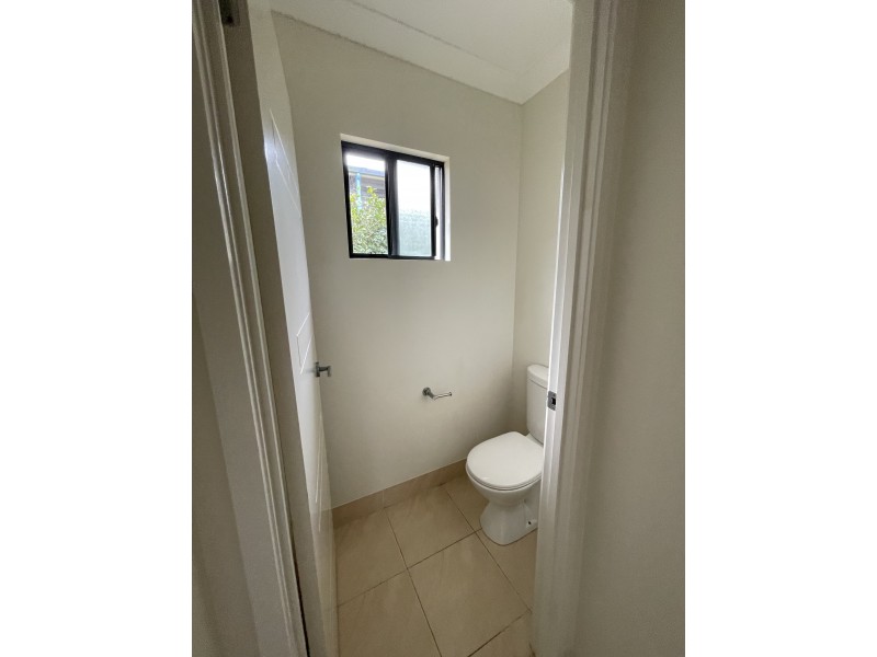 1D Royal Palm Dr, Mission Beach QLD 4852