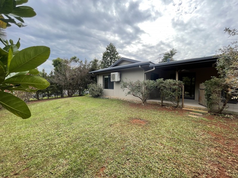 1D Royal Palm Dr, Mission Beach QLD 4852