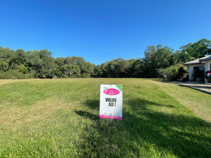 13 Spinnaker St, South Mission Beach QLD 4852