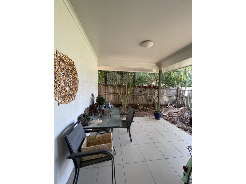 2/20 Seaview St, Mission Beach QLD 4852