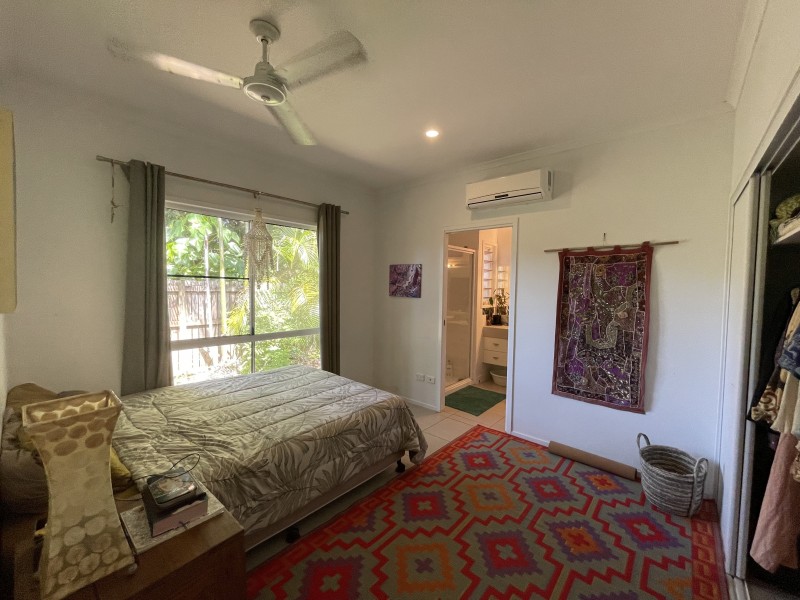 2/20 Seaview St, Mission Beach QLD 4852