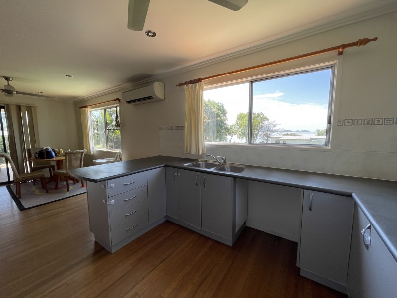 39 Mitchell St, South Mission Beach QLD 4852