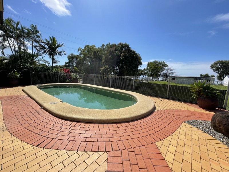 39 Mitchell St, South Mission Beach QLD 4852