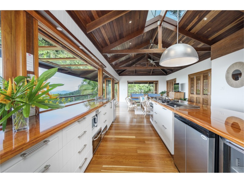 40 Mission Circle, Wongaling Beach QLD 4852