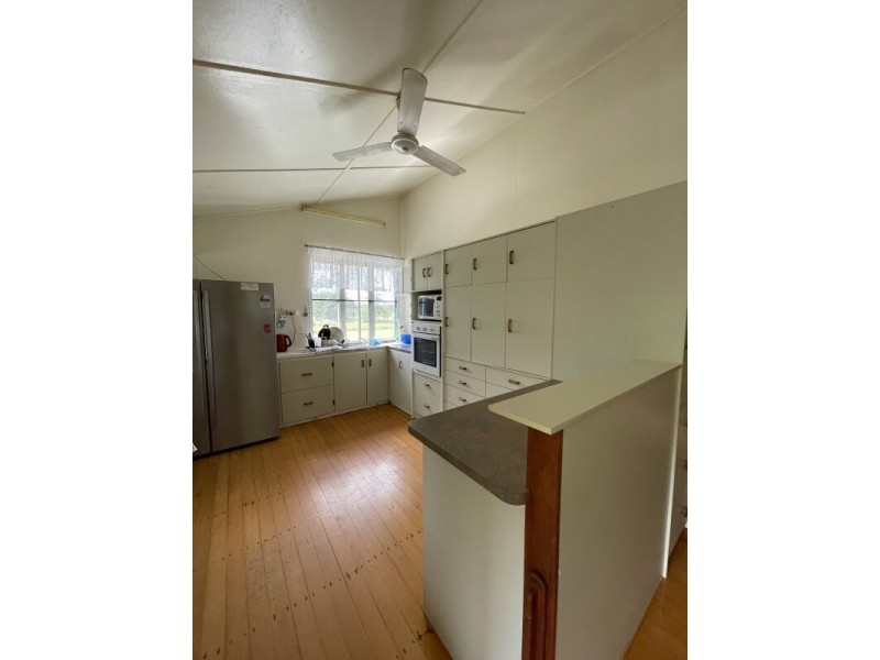 95 Chauvel St, El Arish QLD 4855