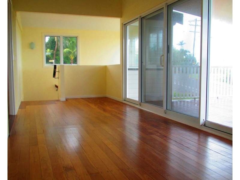 23 Admiralty Street, South Mission Beach QLD 4852