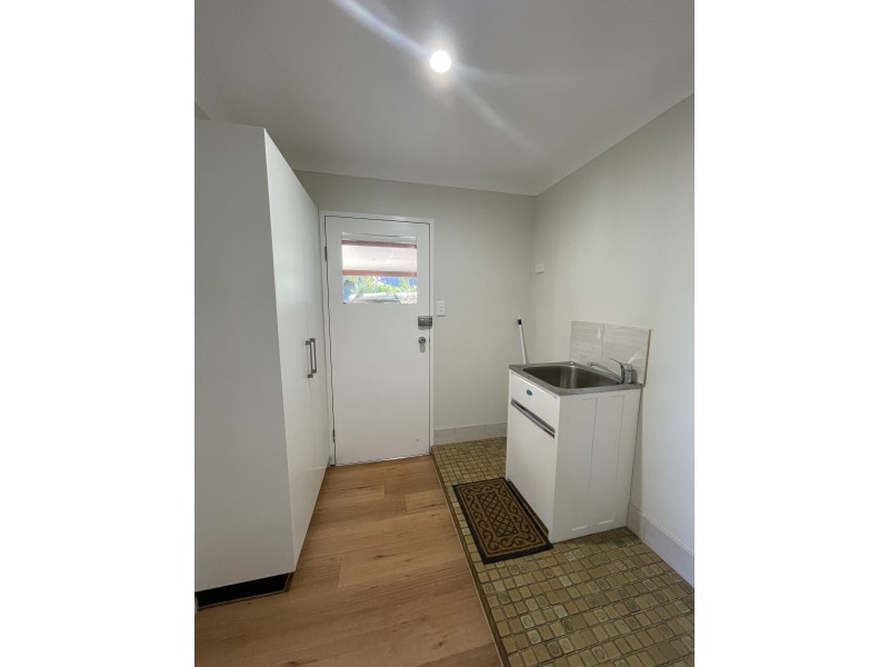 2 Endeavour Ave, Mission Beach QLD 4852