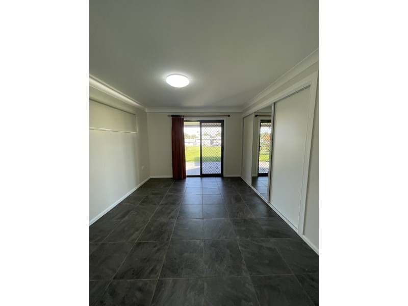 2 Endeavour Ave, Mission Beach QLD 4852