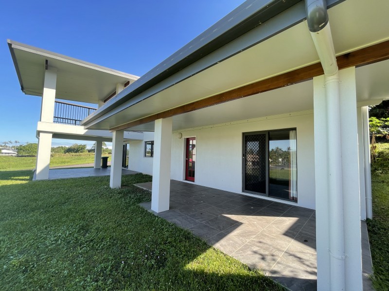 2 Endeavour Ave, Mission Beach QLD 4852