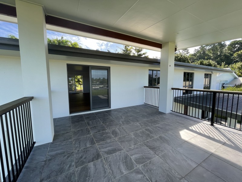 2 Endeavour Ave, Mission Beach QLD 4852