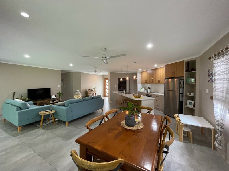 21 Oceanview Dr, Wongaling Beach QLD 4852