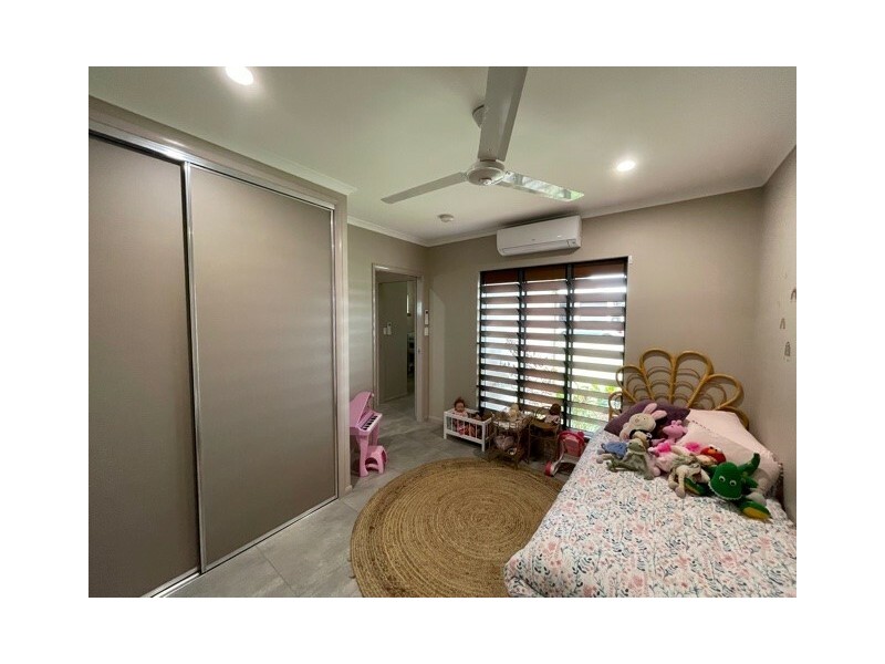 21 Oceanview Dr, Wongaling Beach QLD 4852