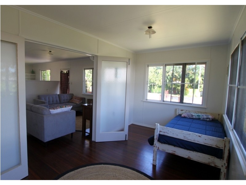 22 Porter Prom, Mission Beach QLD 4852