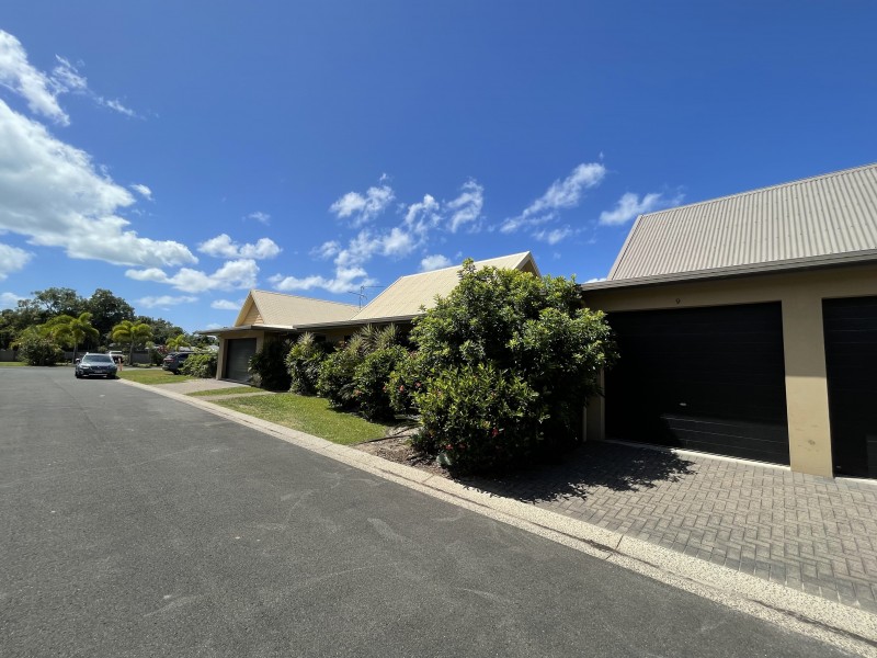 9/34 Mariner Drive, South Mission Beach QLD 4852