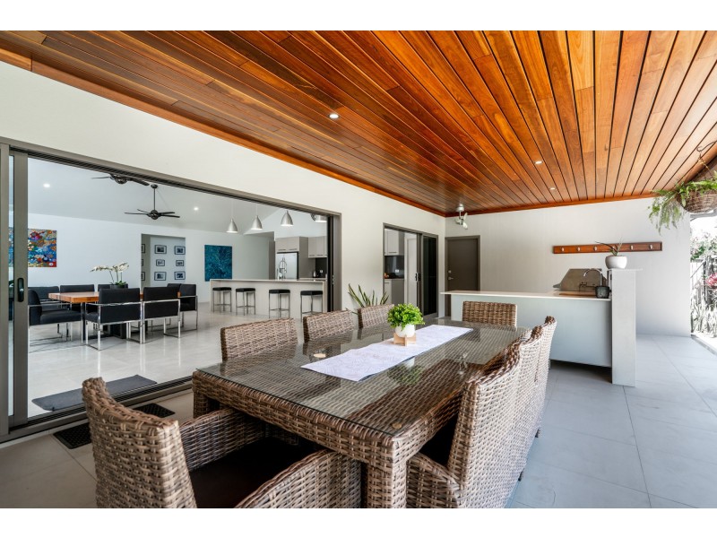 1 Sanctuary Cres, Wongaling Beach QLD 4852